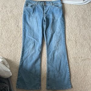 bootcut jeans